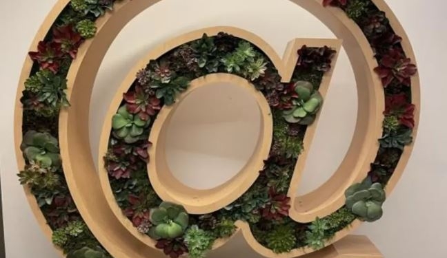 Twitter продає на аукціоні речі із штаб-квартири в Сан-Франциско. Що сталося? (ФОТО)