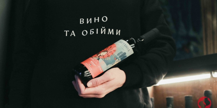 Виноробня з Очакова попри війну отримала “золото” та відкрила бар в Києві (ФОТО)