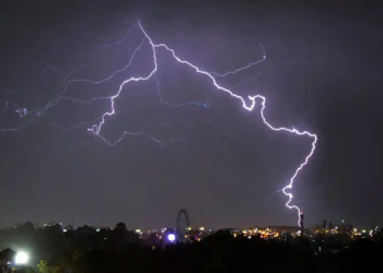 Щоб тільки в мирних цілях. Вчені навчились керувати блискавками – як це працює