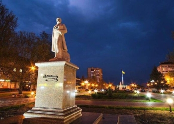 Рашисти знесли пам’ятник Шевченку в  Мелітополі (ФОТО)