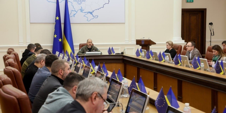 В Україні будуть створювати єдині державні компанії – у сфері землі, води та лісів