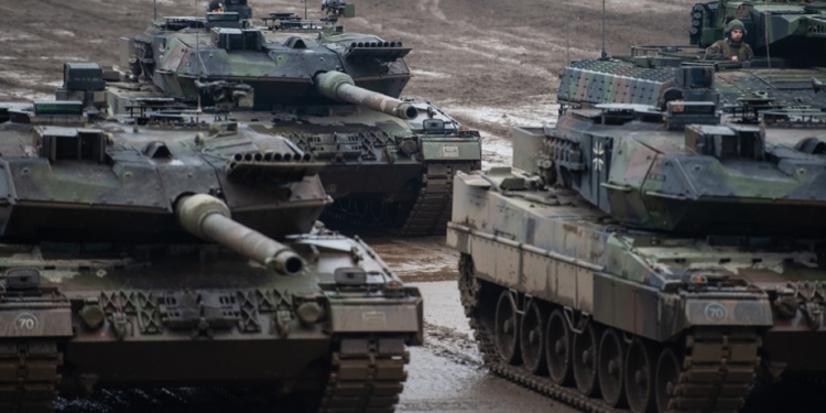 Україна отримає перші танки Leopard через 3 місяці, – міністр оборони Німеччини
