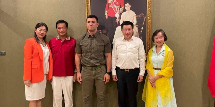 Скандал продовжується. Опублікована переписка Тищенка в чаті Слуги народу