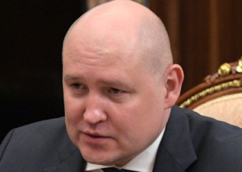 “Губернатор” Севастополя вивіз сім’ю і майно на Кіпр