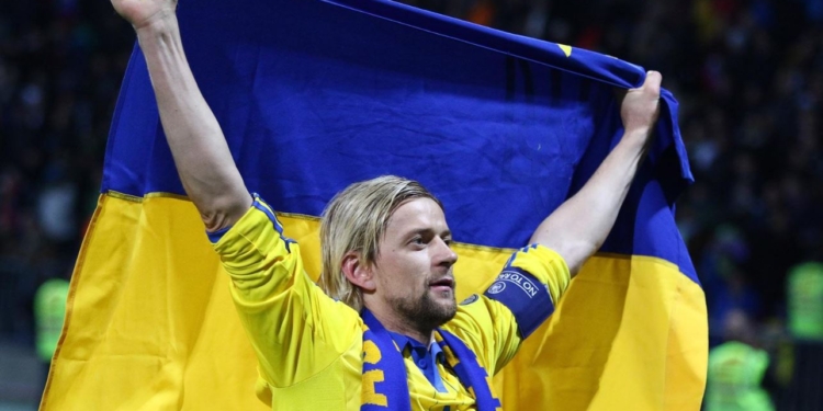 У Анатолія Тимощука заберуть орден і пістолет