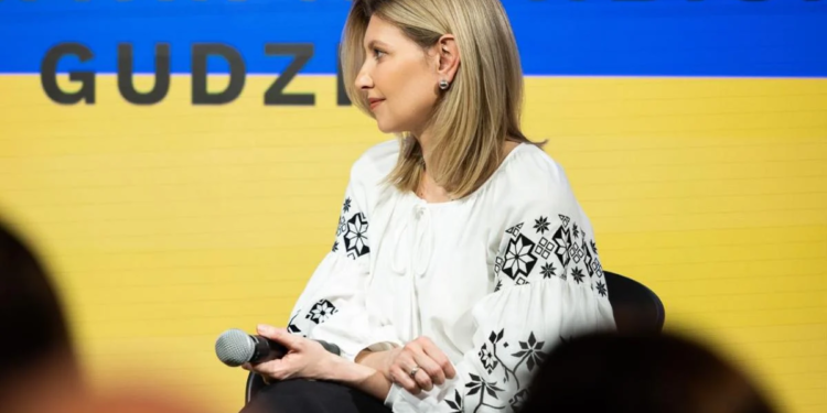 Зеленська у Давосі передала делегації Китаю лист президента України до Сі Цзіньпіна