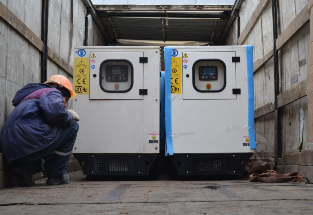 Посольство Грузії в Україні передало АТ «Миколаївобленерго» дизель-генераторні установки (ФОТО) 1