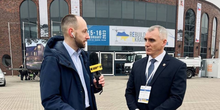 Мер Миколаєва повіз на міжнародну конференцію у Польщу кілька проектів відбудови міста