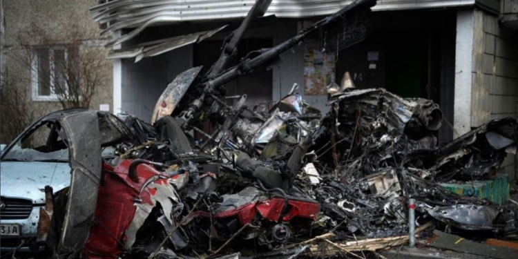 Кабмін продовжив строк роботи комісії з розслідування падіння гвинтокрила в Броварах до кінця березня