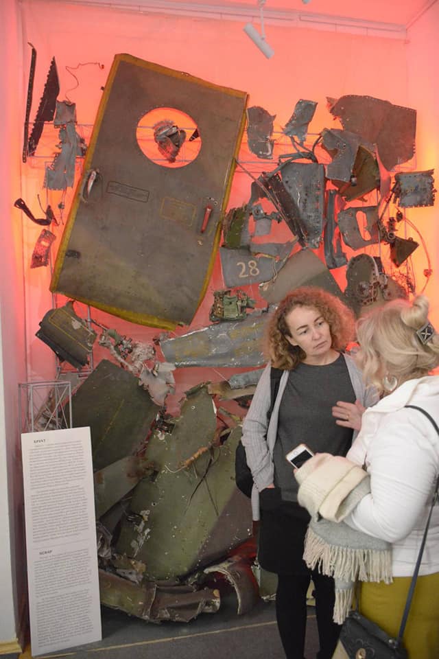 Російсько-українська війна почалась у 2014-му: в Києві відкрилась виставка «Лютий: грані незламності» (ФОТО) 1