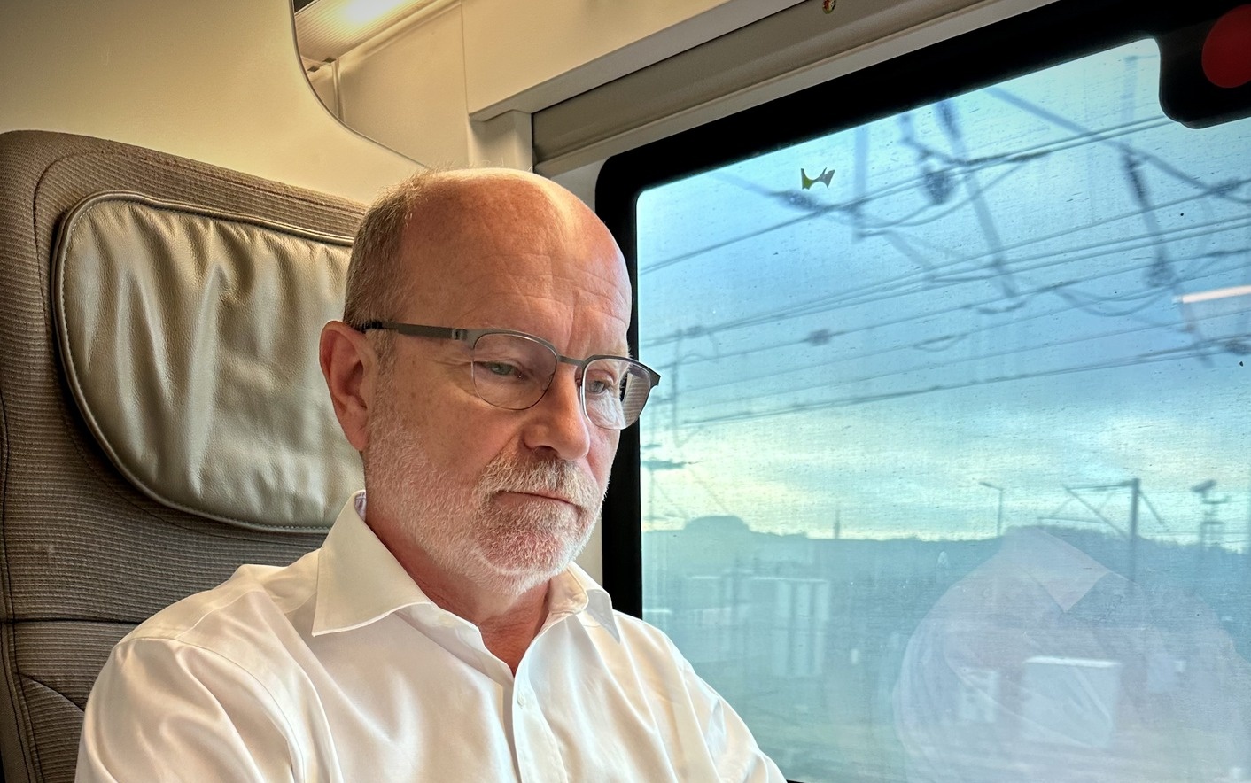 “Для колаборантів Путіна і всіх тих, хто хоче миру ціною знищення України, у мене є тільки одне послання: “Иди на х#й” – міністр закордонних справ Словаччини відповів Орбану