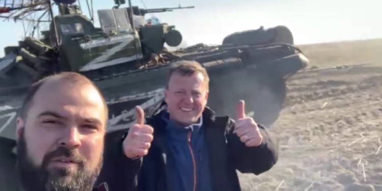 Згадати все. Російські обстріли, «їжаки» та ворожа трофейна техніка – унікальні кадри від «Миколаївелектротрансу» (ВІДЕО)