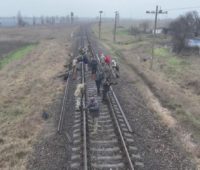 Як Держспецтрансслужба на Миколаївщині залізницю ремонтує (ВІДЕО)