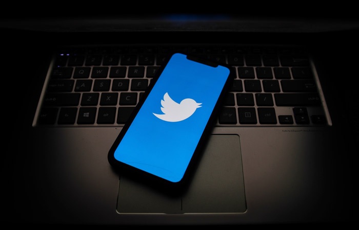 Твіттер скасовує безкоштовний доступ до API з 9 лютого. Чому це погано для України і США