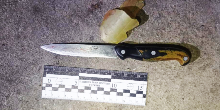 Святкували день народження: на Миколаївщині іменинник кілька разів вдарив свого гостя ножем