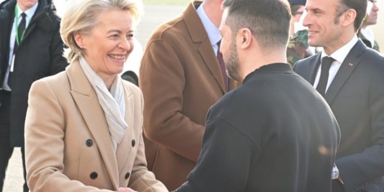 Зеленський прибув в Брюссель (ФОТО)