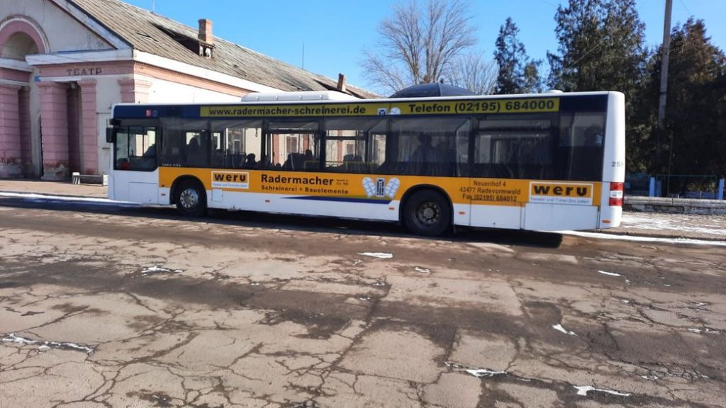 Два українських підприємства подарували Снігурівці на Миколаївщині два німецьких автобуси (ФОТО) 3