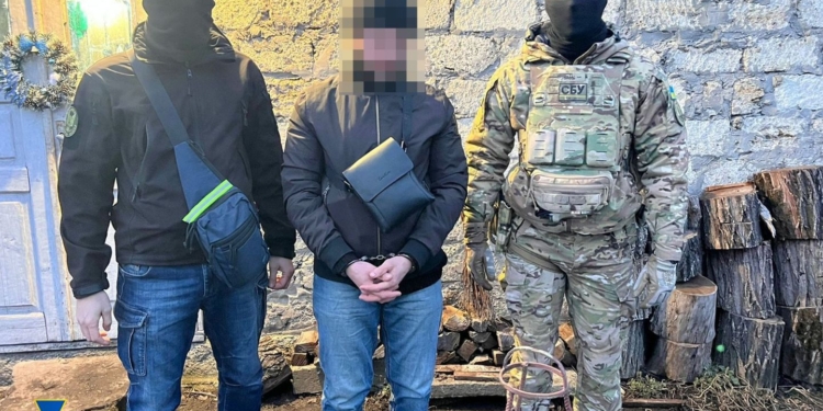 СБУ затримала зрадника, який «зливав» ворогу дані про оборону Миколаєва (ФОТО)