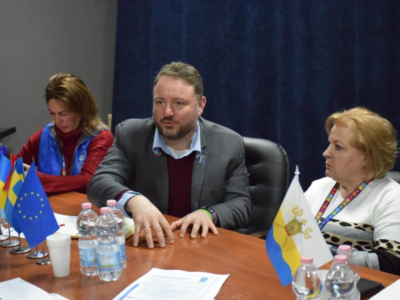 В Миколаєві з керівником Програми ООН з відновлення та розбудови миру обговорили питання облаштування укриття в школах та дитсадках (ФОТО)