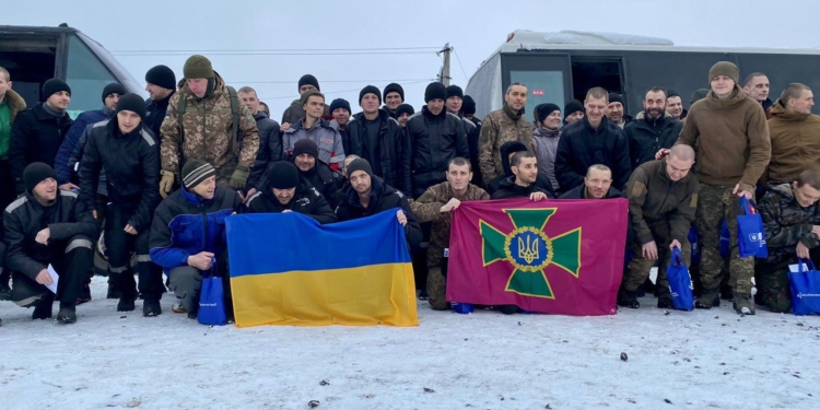 Сьогодні з російського полону вдалось звільнити 116 українських захисників і повернути тіла трьох загиблих, серед яких – іноземні волонтери (ФОТО)