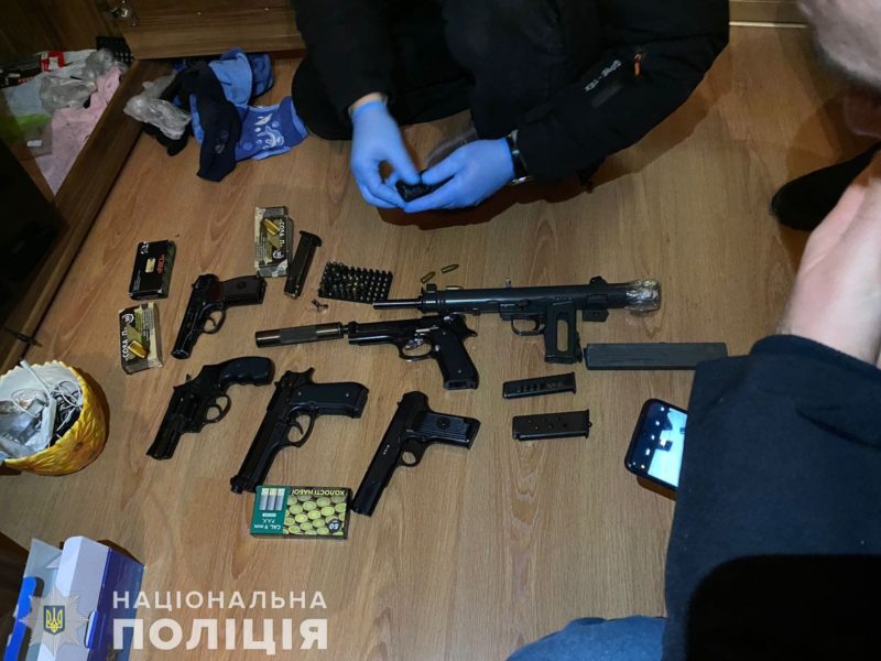 На Миколаївщини викрили афериста, який «продавав» громадянам неіснуючу зброю (ФОТО)