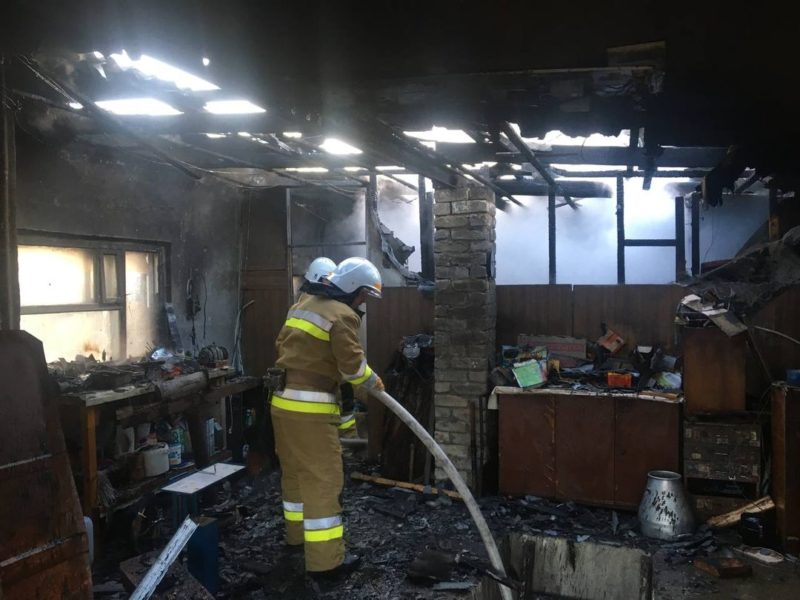 На Миколаївщині гасили 2 пожежі, на одній загинув чоловік