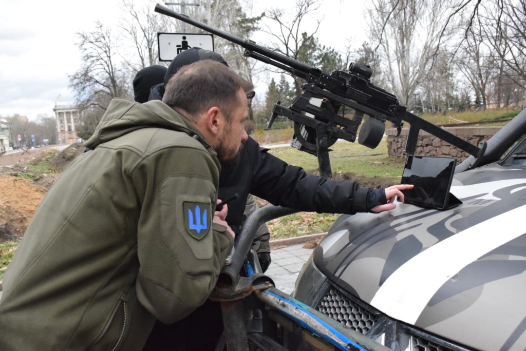 Військові Миколаївщини отримали світлове обладнання для виявлення ворожих дронів (ФОТО, ВІДЕО) 1