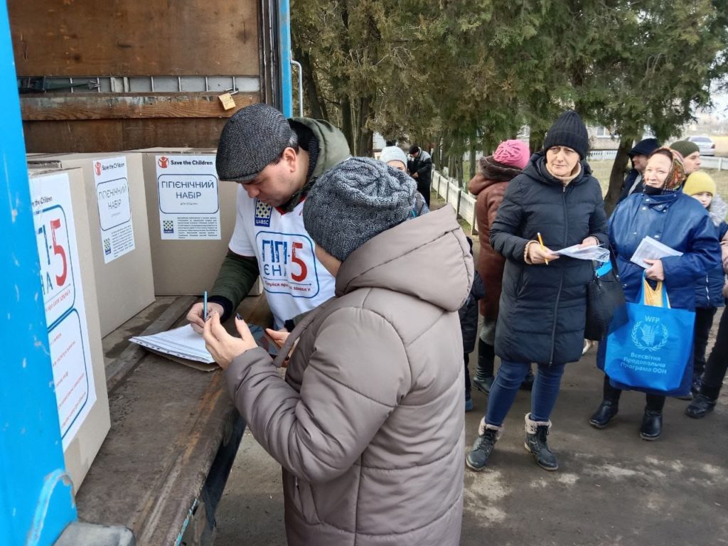 Громади Миколаївщини отримали більше 200 наборів від Save the Children in Ukraine (ФОТО) 9