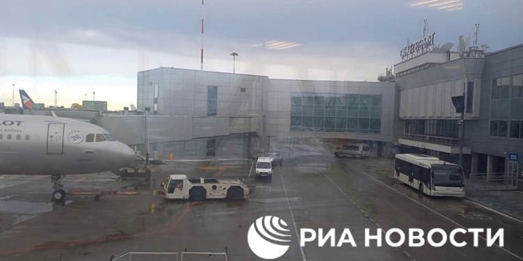 В Санкт-Петербурзі закрили аеропорт Пулково – через невідомий літаючий об’єкт