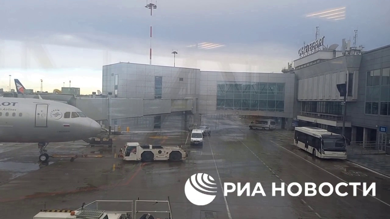 В Санкт-Петербурзі закрили аеропорт Пулково – через невідомий літаючий об’єкт