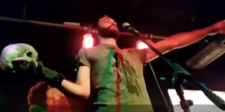 Рашистському пропагандисту Мангушеву, який виступав з черепом нібито захисника “Азовсталі”, прострелили голову (ФОТО)