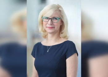 В Санкт-Петербурзі нібито викинулась з вікна фінансист міноборони рф