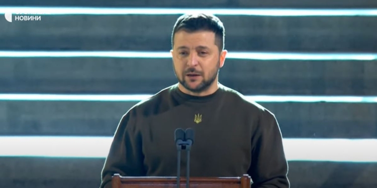 Зеленський виступив в парламенті Британії. Його слухали стоячи (ВІДЕО)