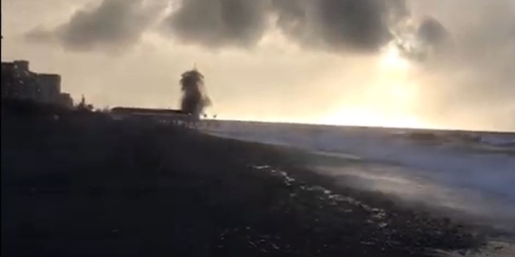 В Батумі вибухнула морська міна, яку прибило до берега (ВІДЕО)