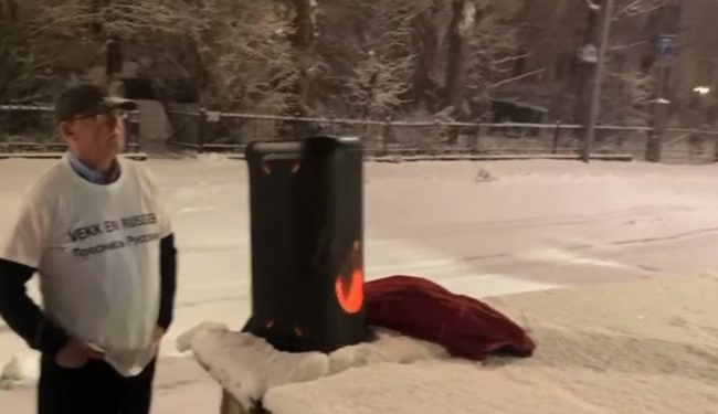 В Осло літній чоловік вночі увімкнув сирену повітряної тривоги під вікнами родин дипломатів РФ (ВІДЕО)