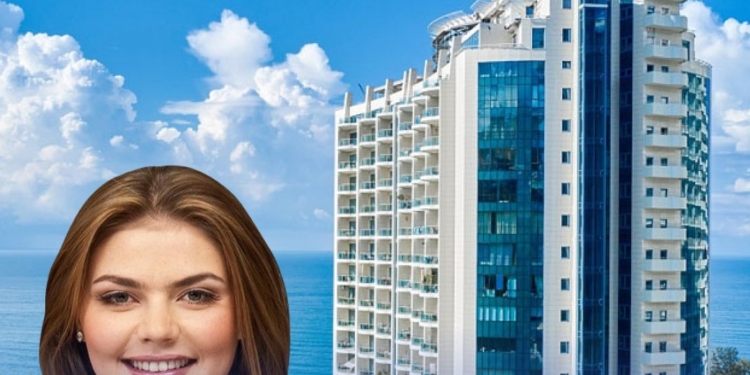 Найбільша квартира в Росії належить Кабаєвій – в ній басейн, кінотеатр, вертолітний майданчик (ФОТО)