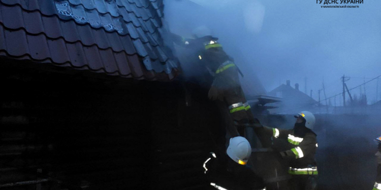 За минулу добу на Миколаївщині загасили 5 пожеж, а зранку після обстрілу Очакова – ще дві (ФОТО)