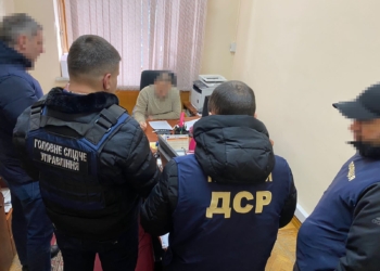 Чиновників Одеської ОВА підозрюють у розкраданні коштів для оборонних закупівель (ФОТО, ВІДЕО)
