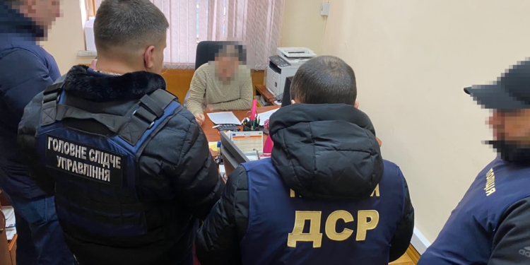 Чиновників Одеської ОВА підозрюють у розкраданні коштів для оборонних закупівель (ФОТО, ВІДЕО)