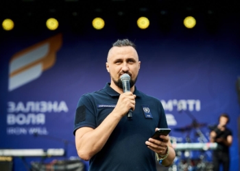 Керівник “Укрзалізниці” подав у відставку