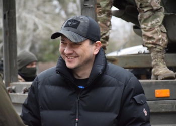Військові Миколаївщини отримали світлове обладнання для виявлення ворожих дронів (ФОТО, ВІДЕО)