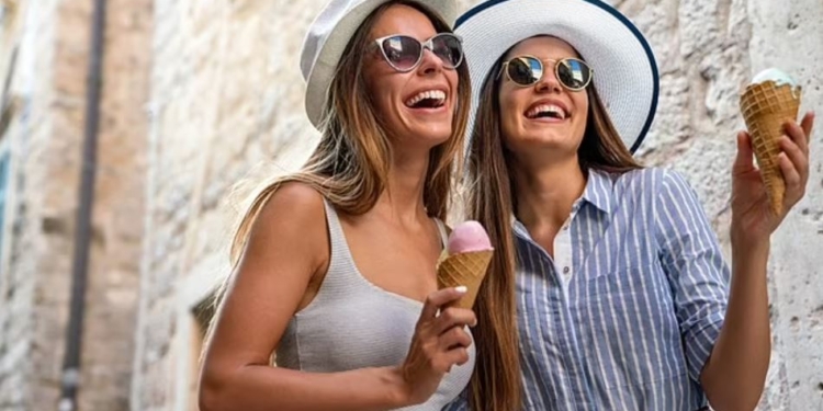 У Британії розробляють нове морозиво – не тане на сонці, економить енергію. А смак і користь? (ФОТО)