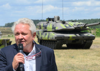 “Пантери” замінять “Леопарди”. Німецький виробник танків готовий збудувати завод в Україні