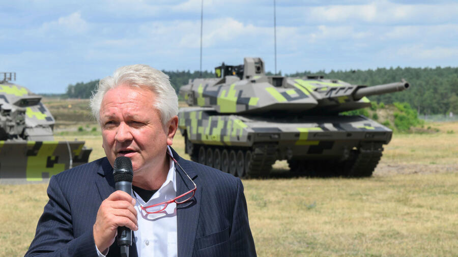 "Пантери" замінять "Леопарди". Німецький виробник танків готовий збудувати завод в Україні 1