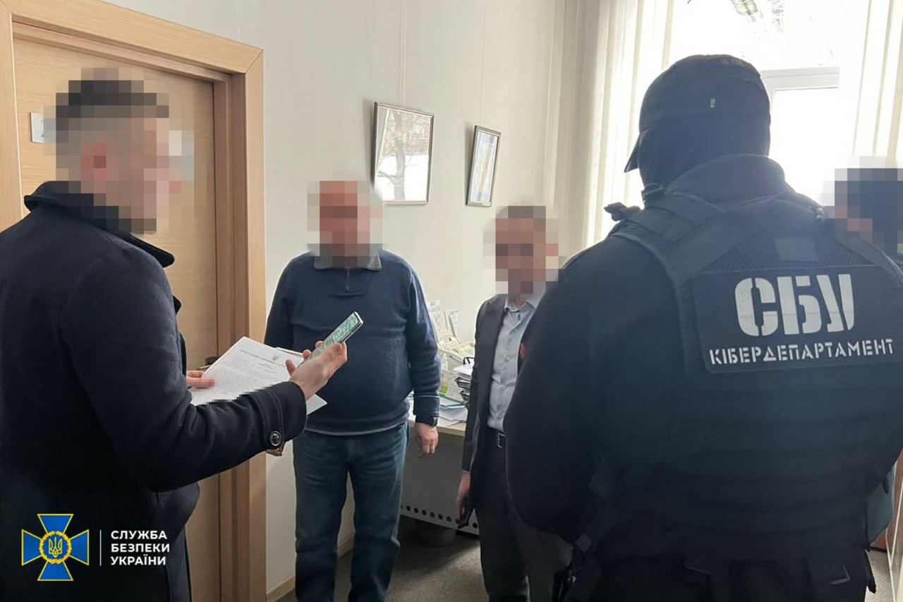 СБУ повідомила про підозру. Посадовці Нацспілки архітекторів незаконно змінювали дані в будівельній електронній системі (ФОТО)