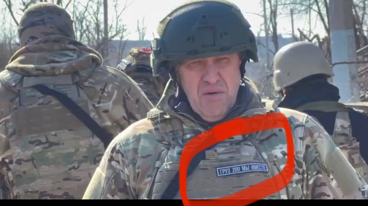 Нове гасло Пригожина – “Груз 200 мы вместе”. І це не жарт (ФОТО, ВІДЕО)