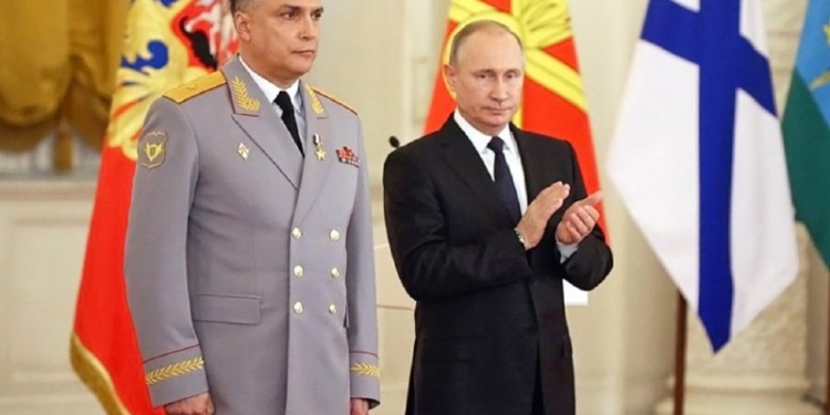 Путінський генерал-нацюцюрник станцював стриптиз. Тепер ясно, про яку готовність військ РФ в Білорусі йдеться (ВІДЕО)