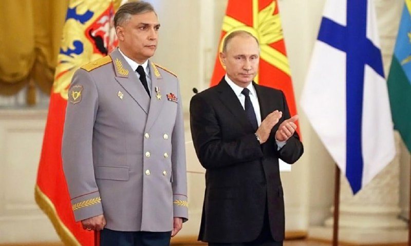 Путінський генерал-нацюцюрник станцював стриптиз. Тепер ясно, про яку готовність військ РФ в Білорусі йдеться (ВІДЕО) 3