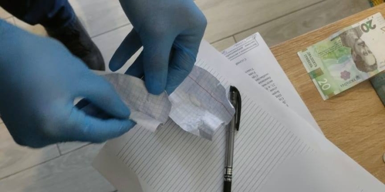 За збут метадону мешканець Вознесенська на Миколаївщині може потрапити за грати на 10 років (ФОТО)