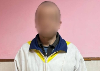 На Миколаївщині під час сумісного розпиття спиртного чоловік вдарив знайомого молотком по голові, а потім втік, бо удар був смертельним. Але його знайшли